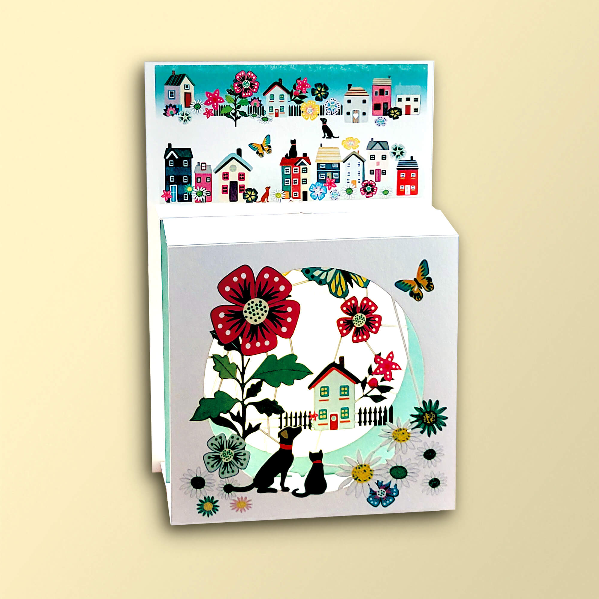 Carte box - Chat et chien devant la maison