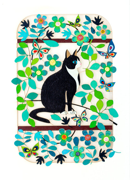 Carte découpée - Chat entouré des papillons et feuilles