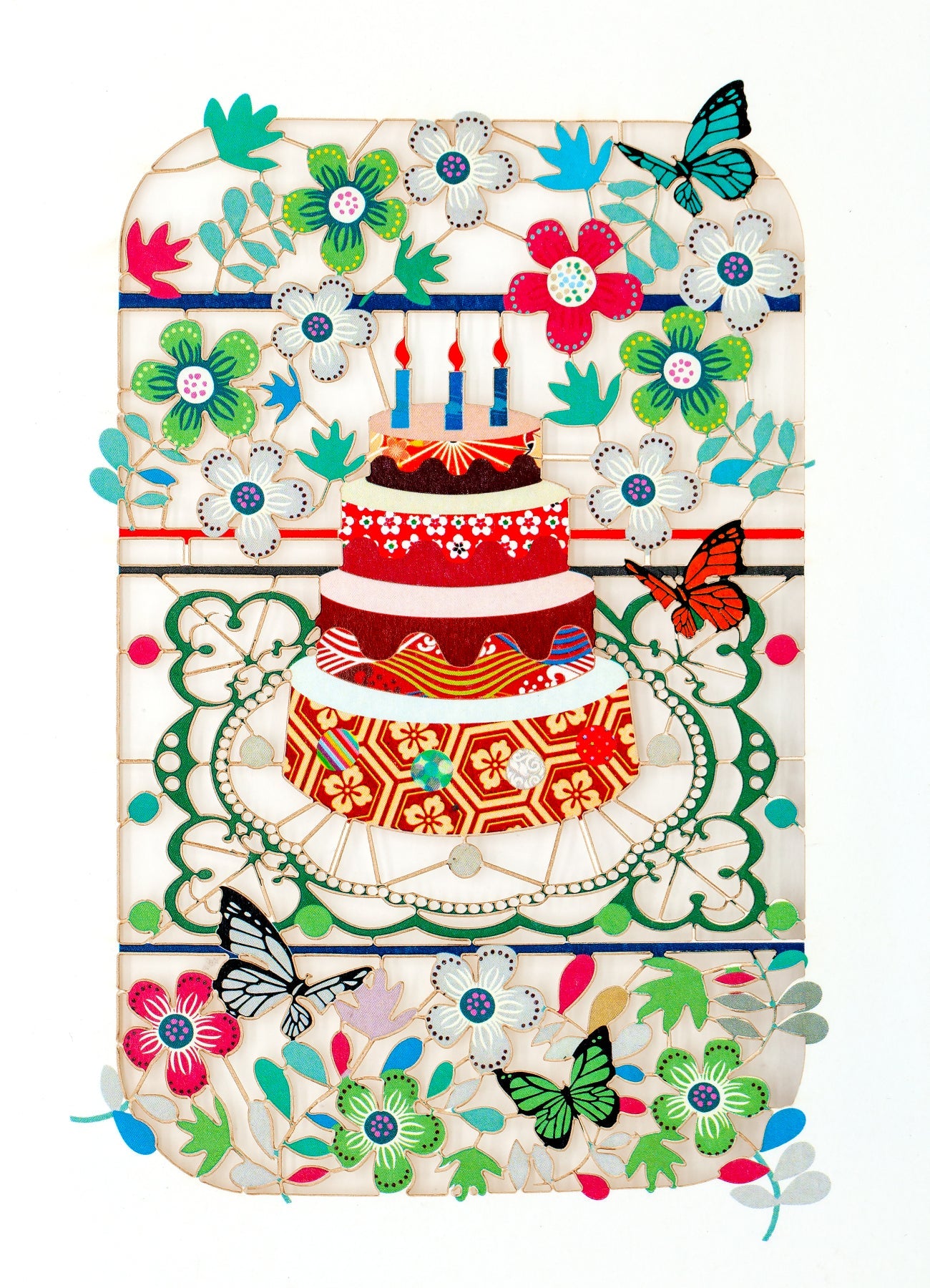 Carte découpée - Gateau entouré des fleurs et papillons