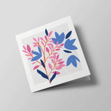 Meadow - Fleurs roses et bleues sur fond gris