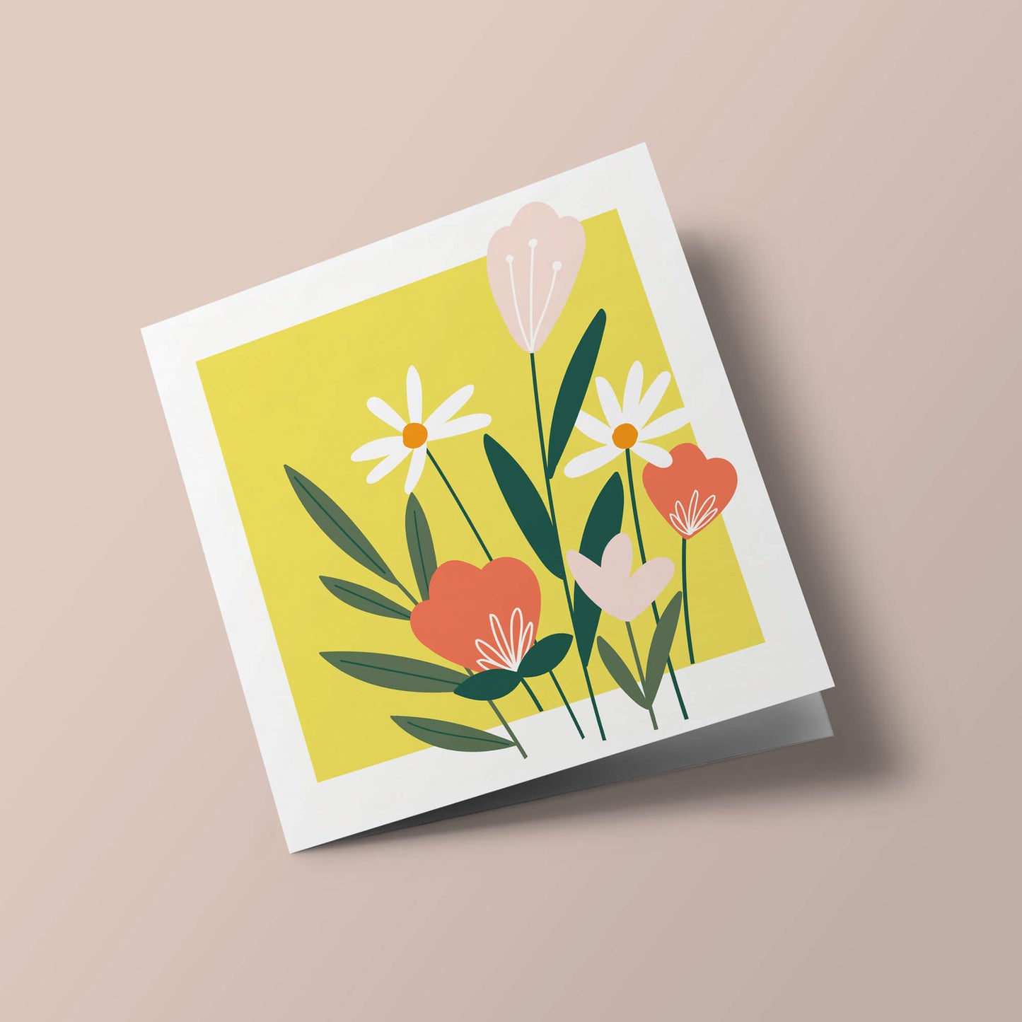 Meadow - Marguerites et coquelicots sur fond jaune