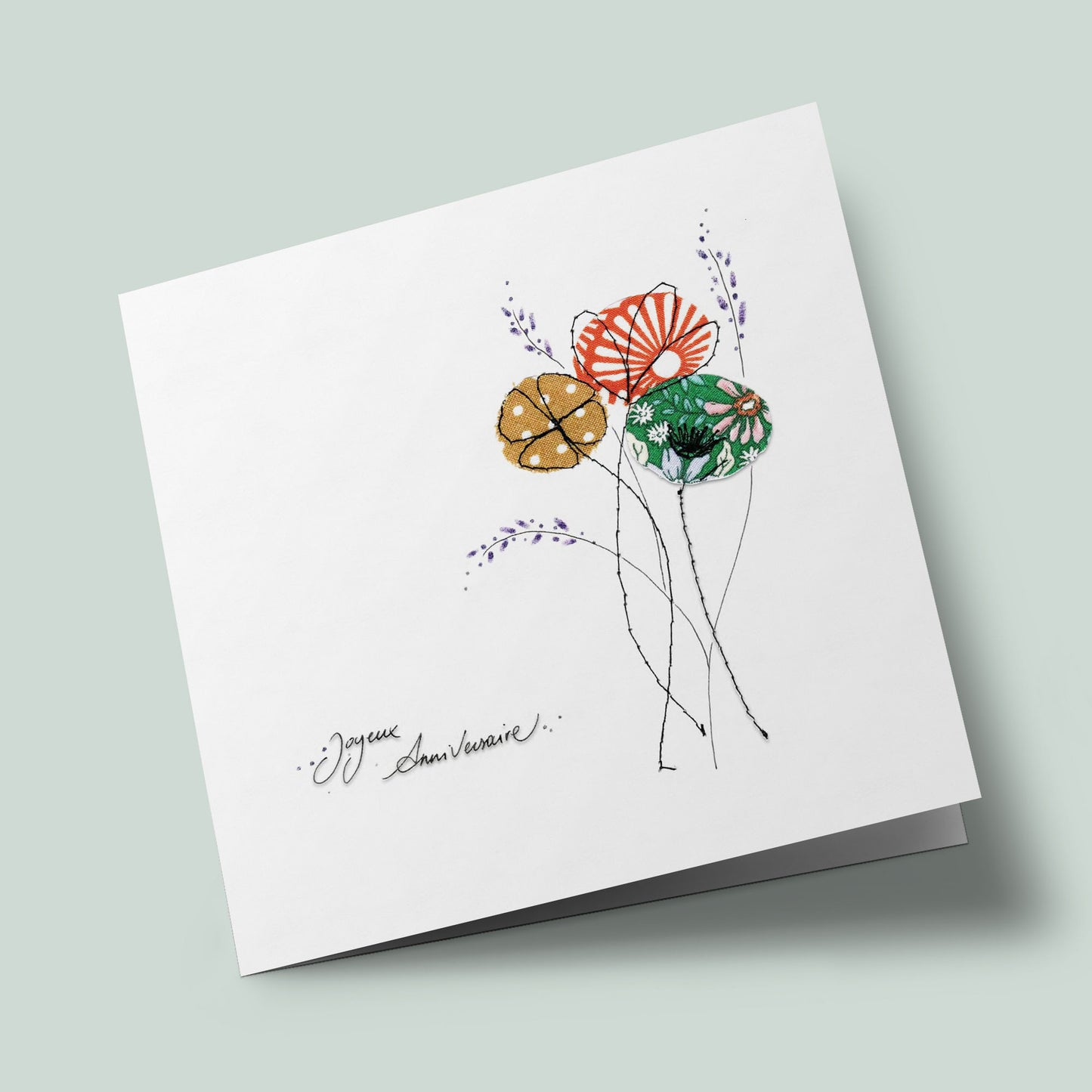 Cousue de fil blanc - Trois fleurs, anniversaire