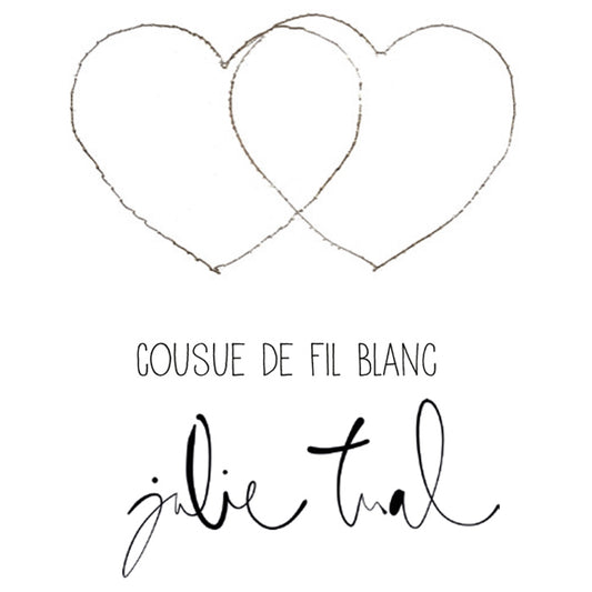 Une face de "Cousue de fil blanc" par Julie Tual
