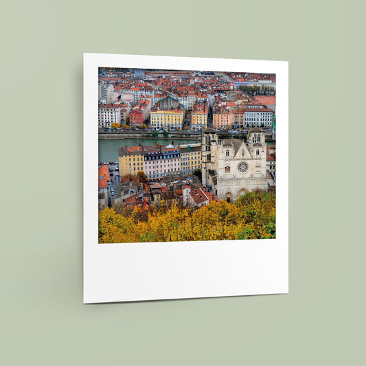 Carte polaroid - Vue Aérienne de la Cathédrale Saint-Jean-Baptiste, Lyon