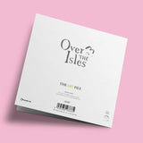 Over The Isles - Lac fleuri et cygne