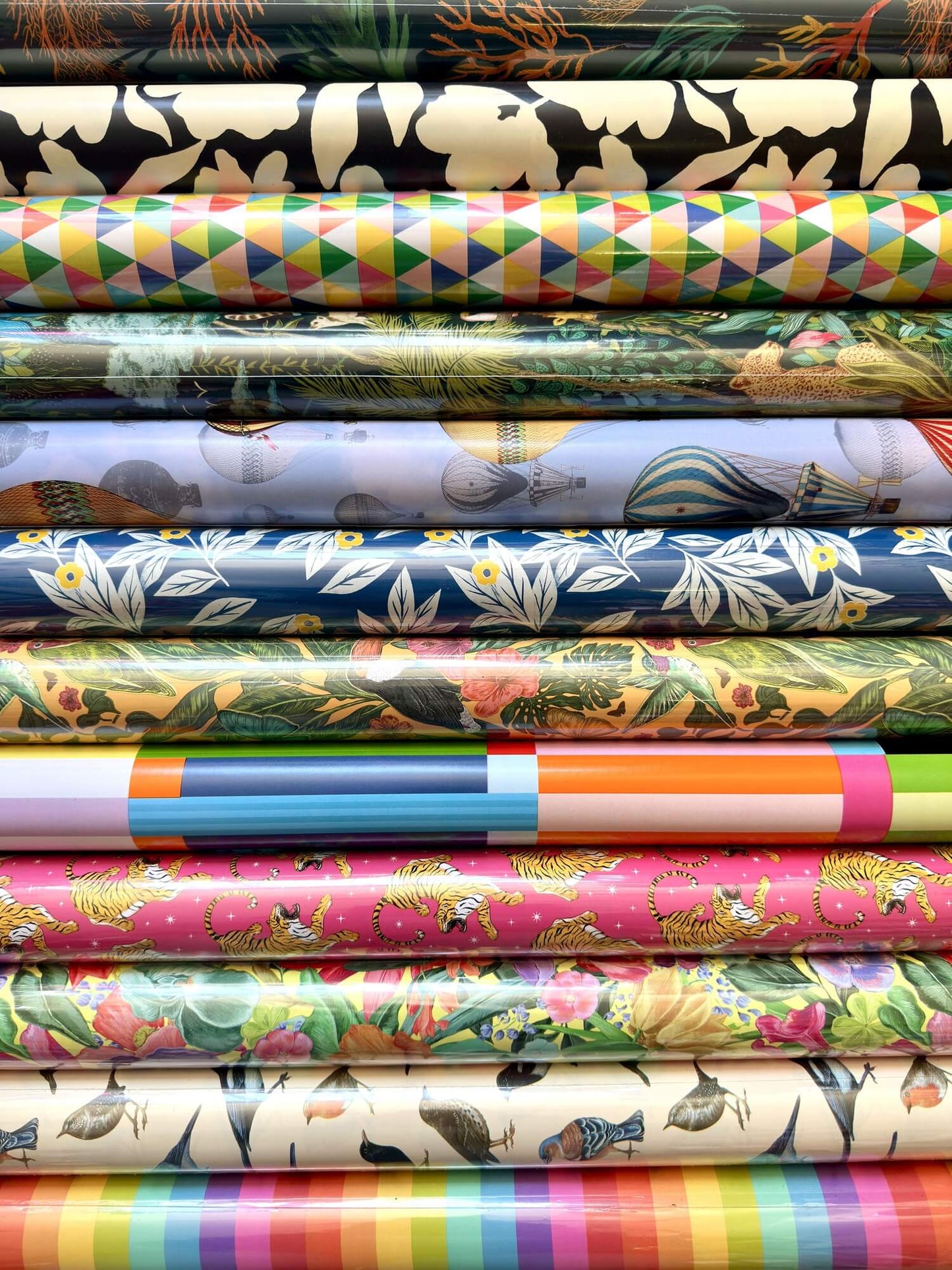 12 Rouleaux de Papier Cadeau