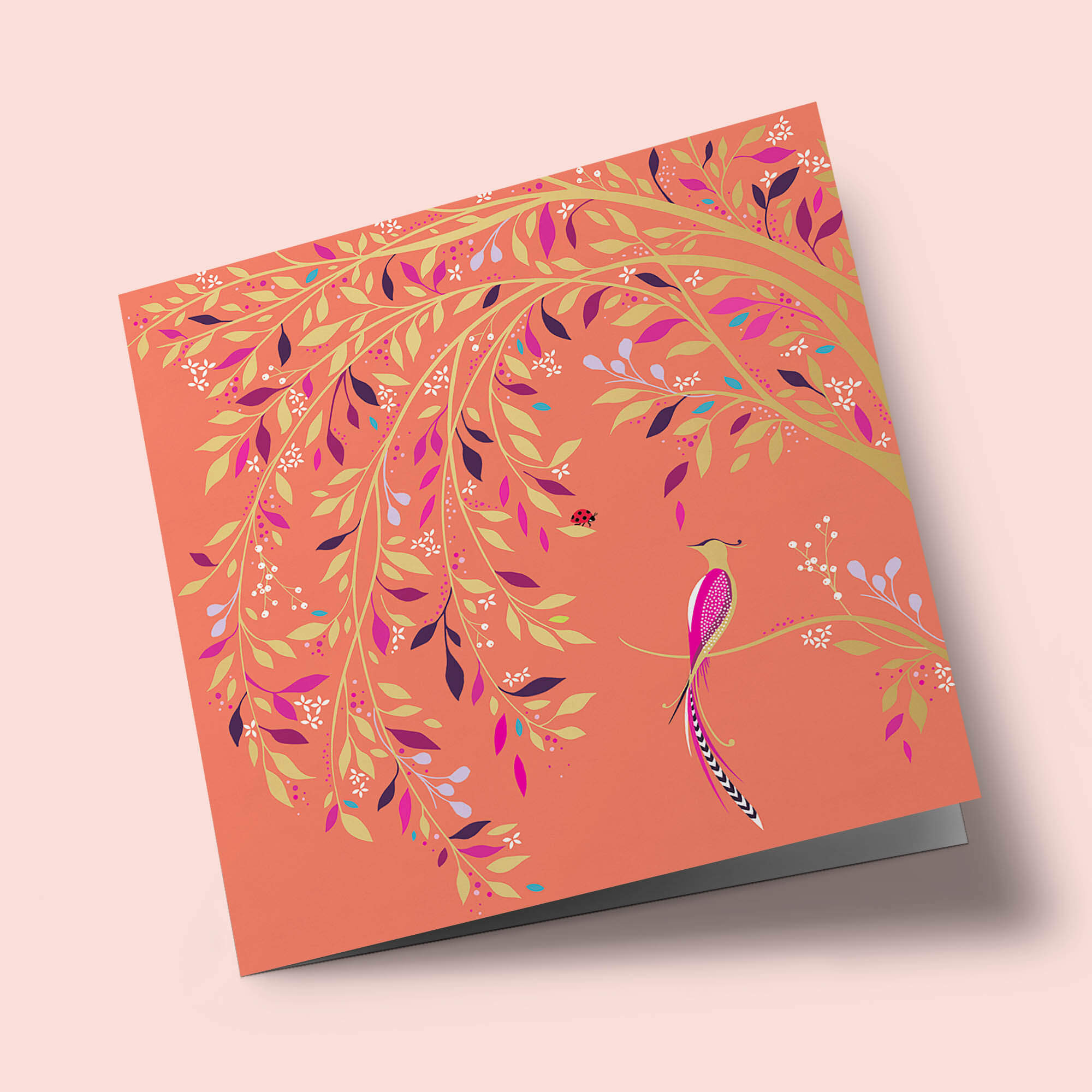 Sara Miller - Oiseau et feuillage sur fond orange