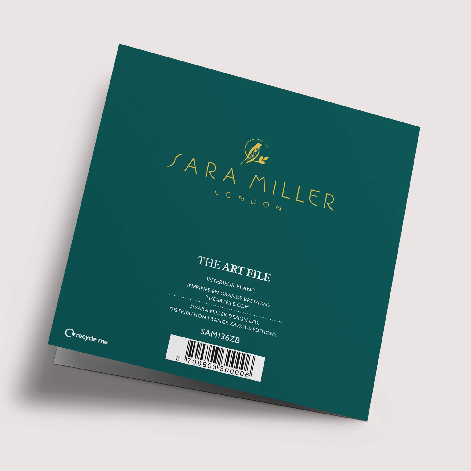 Sara Miller - Oiseau vert sur fond vert foncé