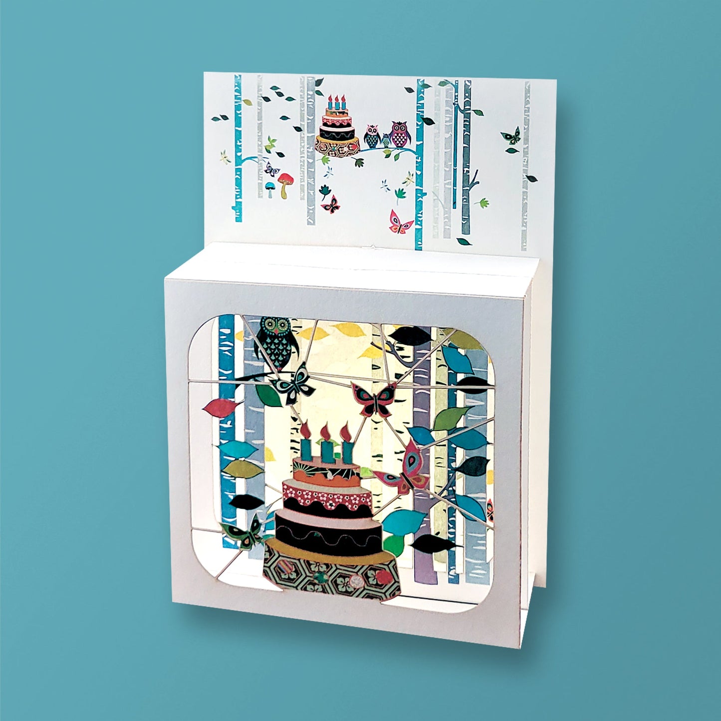 Carte box - Gateau d'anniversaire dans le bois