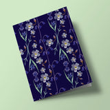 Fleurs violettes sur fond bleu foncé - carte à planter